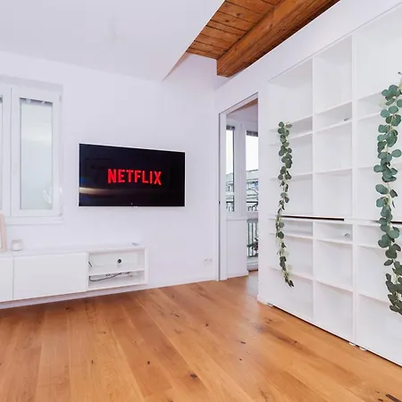 Minimalist Scandi - Cozy & Stylish Apartamento