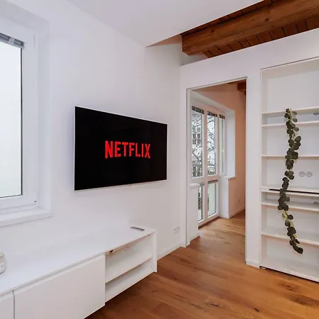 Minimalist Scandi - Cozy & Stylish Apartamento Bratislava